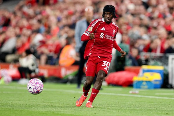 双盈策略 罗马诺: 弗林蓬肌肉受伤, 赛后将接受利物浦工作人员的评估